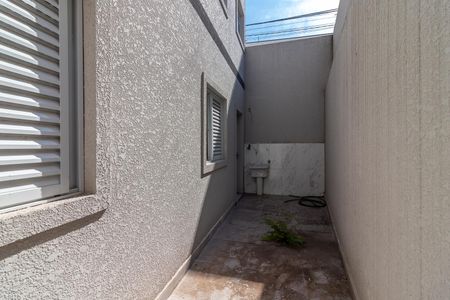 Apartamento para alugar com 35m², 2 quartos e sem vaga Apartamento para alugar com 35m², 2 quartos e sem vagaÁrea de Serviço e Quintal