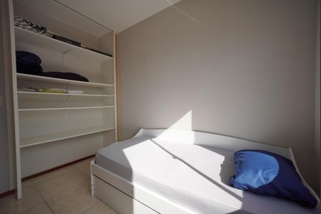 Quarto 1 de apartamento para alugar com 3 quartos, 47m² em Aririu, Palhoça