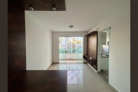 Apartamento para alugar com 70m², 2 quartos e 2 vagas