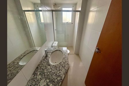 Apartamento para alugar com 70m², 2 quartos e 2 vagas