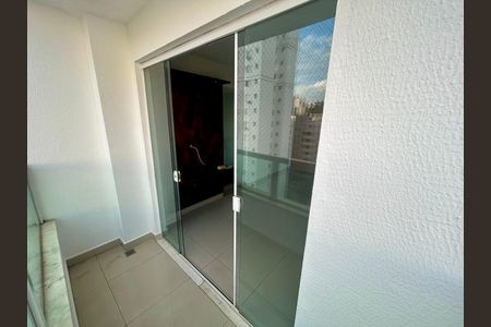 Apartamento para alugar com 70m², 2 quartos e 2 vagas