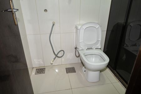 Banheiro de apartamento para alugar com 1 quarto, 46m² em Vila Ipiranga, Porto Alegre