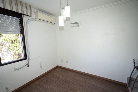 Sala de apartamento para alugar com 1 quarto, 46m² em Vila Ipiranga, Porto Alegre