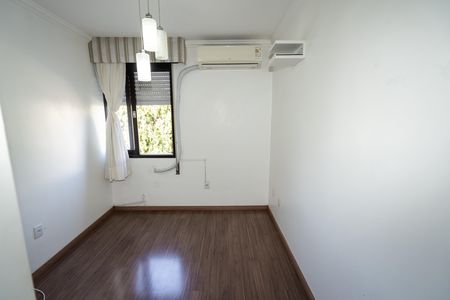 Sala de apartamento para alugar com 1 quarto, 46m² em Vila Ipiranga, Porto Alegre