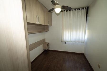 Suíte de apartamento para alugar com 1 quarto, 46m² em Vila Ipiranga, Porto Alegre