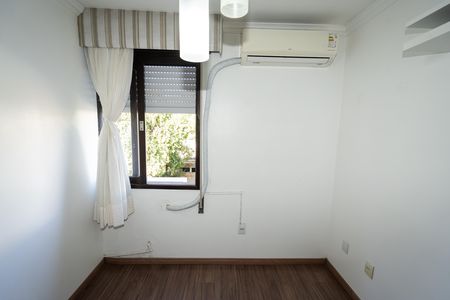 Sala de apartamento para alugar com 1 quarto, 46m² em Vila Ipiranga, Porto Alegre