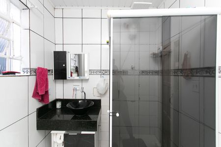 Casa para alugar com 175m², 2 quartos e 1 vaga Casa para alugar com 175m², 2 quartos e 1 vagaBanheiro
