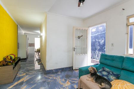 Sala de casa para alugar com 2 quartos, 175m² em Itaquera, São Paulo