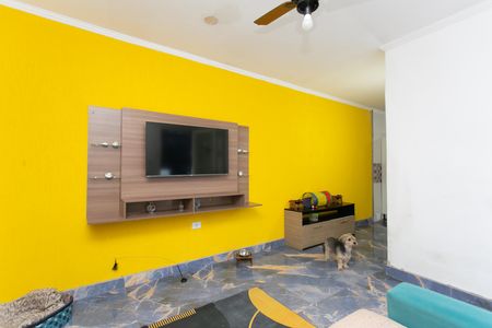 Sala de casa para alugar com 2 quartos, 175m² em Itaquera, São Paulo