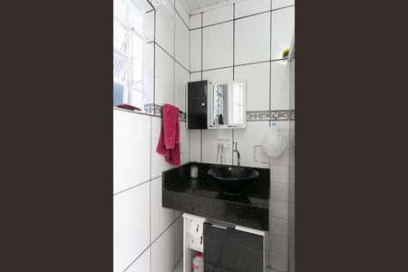 Casa para alugar com 175m², 2 quartos e 1 vaga Casa para alugar com 175m², 2 quartos e 1 vagaBanheiro