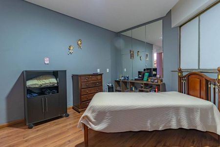 Apartamento à venda com 240m², 4 quartos e 3 vagas
