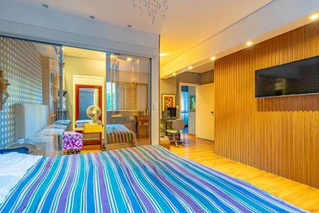 Apartamento à venda com 240m², 4 quartos e 3 vagas