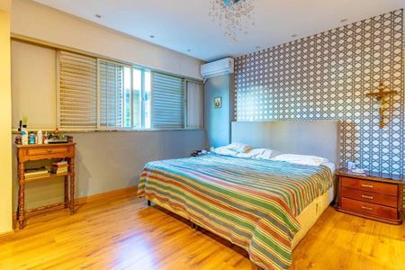 Apartamento à venda com 240m², 4 quartos e 3 vagas