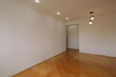 Apartamento para alugar com 70m², 3 quartos e 1 vaga