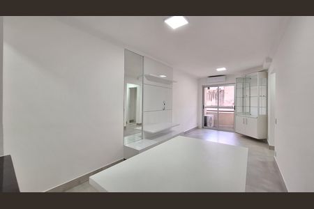 Apartamento à venda com 60m², 2 quartos e 1 vaga Apartamento à venda com 60m², 2 quartos e 1 vagaSala