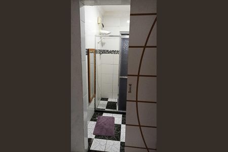 Casa para alugar com 80m², 2 quartos e 1 vaga Casa para alugar com 80m², 2 quartos e 1 vagaBanheiro
