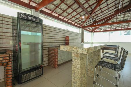 Casa à venda com 4 quartos, 320m² em Novo Eldorado, Contagem