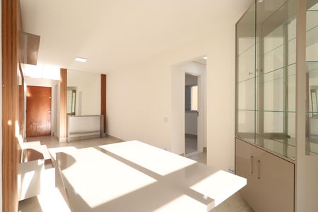Apartamento à venda com 60m², 2 quartos e 1 vagaSala