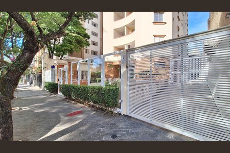 Apartamento à venda com 60m², 2 quartos e 1 vagaFachada