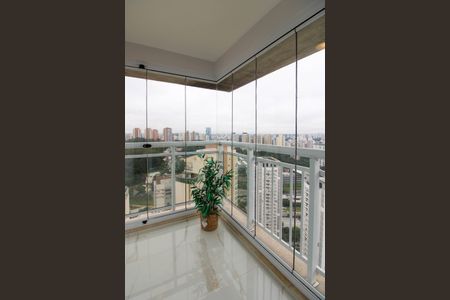 Apartamento para alugar com 200m², 4 quartos e 3 vagas Apartamento para alugar com 200m², 4 quartos e 3 vagasVaranda Suíte 3