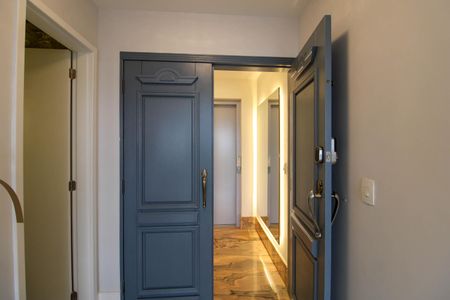 Apartamento para alugar com 200m², 4 quartos e 3 vagas Apartamento para alugar com 200m², 4 quartos e 3 vagasSala