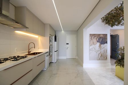 Apartamento para alugar com 200m², 4 quartos e 3 vagas Apartamento para alugar com 200m², 4 quartos e 3 vagasCozinha