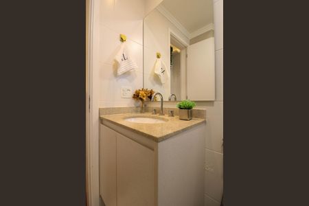 Apartamento para alugar com 200m², 4 quartos e 3 vagas Apartamento para alugar com 200m², 4 quartos e 3 vagasBanheiro Suíte 1