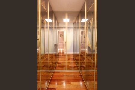 Apartamento para alugar com 200m², 4 quartos e 3 vagas Apartamento para alugar com 200m², 4 quartos e 3 vagasCloset Suíte 3