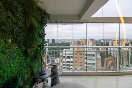 Apartamento para alugar com 200m², 4 quartos e 3 vagas Apartamento para alugar com 200m², 4 quartos e 3 vagasVista Suíte 4