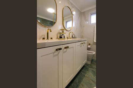 Apartamento para alugar com 200m², 4 quartos e 3 vagas Apartamento para alugar com 200m², 4 quartos e 3 vagasBanheiro Suíte 3