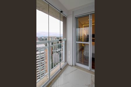 Apartamento para alugar com 200m², 4 quartos e 3 vagas Apartamento para alugar com 200m², 4 quartos e 3 vagasVaranda Suíte 3