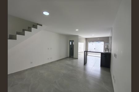 Casa à venda com 3 quartos, 110m² em Curicica, Rio de Janeiro