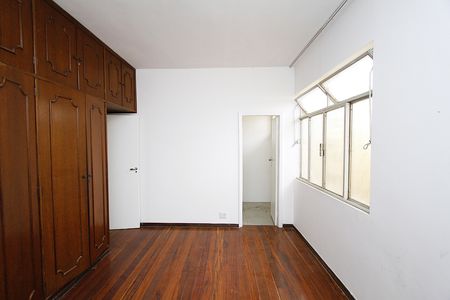 Casa para alugar com 250m², 4 quartos e 3 vagasQuarto 1 - Suíte