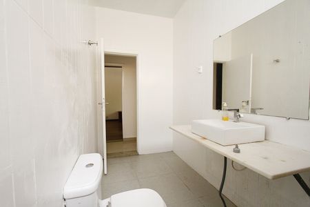 Casa para alugar com 250m², 4 quartos e 3 vagasBanheiro Social