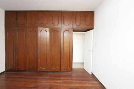 Casa para alugar com 250m², 4 quartos e 3 vagasQuarto 1 - Suíte
