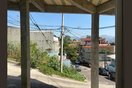 Sala - Vista de kitnet/studio para alugar com 2 quartos, 60m² em Tanque, Rio de Janeiro