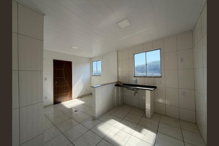 Sala de kitnet/studio para alugar com 2 quartos, 60m² em Tanque, Rio de Janeiro