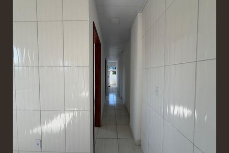 Sala - Corredor de kitnet/studio para alugar com 2 quartos, 60m² em Tanque, Rio de Janeiro
