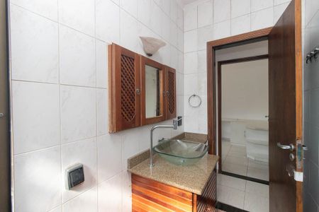 Apartamento para alugar com 298m², 4 quartos e 6 vagasBanheiro Social