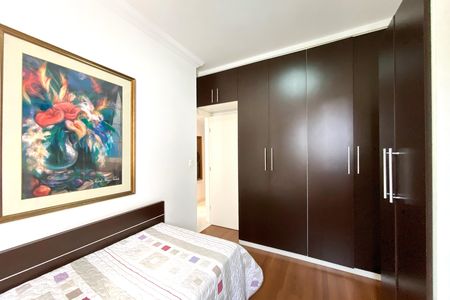 Apartamento à venda com 85m², 3 quartos e 2 vagasQuarto 3