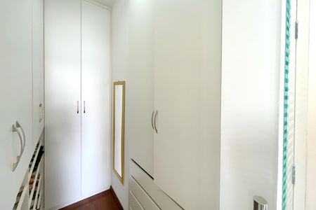 Apartamento à venda com 85m², 3 quartos e 2 vagasCloset da suíte