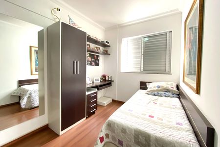Apartamento à venda com 85m², 3 quartos e 2 vagasQuarto 3