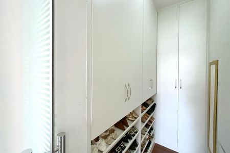 Apartamento à venda com 85m², 3 quartos e 2 vagasCloset da suíte