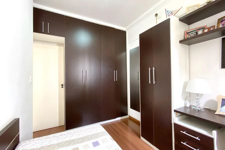 Apartamento à venda com 85m², 3 quartos e 2 vagasQuarto 3
