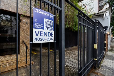 Apartamento à venda com 111m², 3 quartos e 2 vagas Apartamento à venda com 111m², 3 quartos e 2 vagasFachada