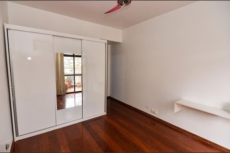 Apartamento à venda com 111m², 3 quartos e 2 vagas Apartamento à venda com 111m², 3 quartos e 2 vagasSuíte 2