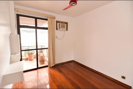Apartamento à venda com 111m², 3 quartos e 2 vagas Apartamento à venda com 111m², 3 quartos e 2 vagasSuíte 2