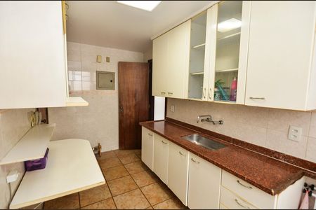 Apartamento à venda com 111m², 3 quartos e 2 vagas Apartamento à venda com 111m², 3 quartos e 2 vagasCozinha