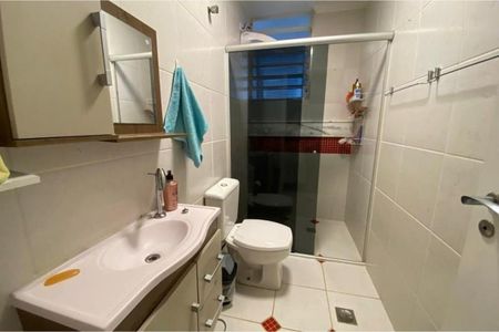 Banheiro de casa de condomínio para alugar com 5 quartos, 600m² em Jardim das Paineiras, Campinas
