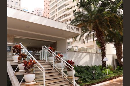 Apartamento para alugar com 118m², 2 quartos e 2 vagasFachada e portaria